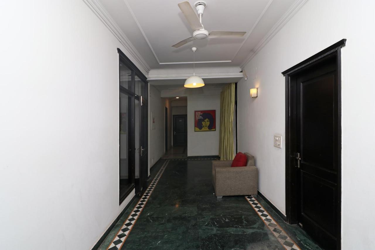 Collection O 62867 Hotel Rest Kāsandra Extérieur photo